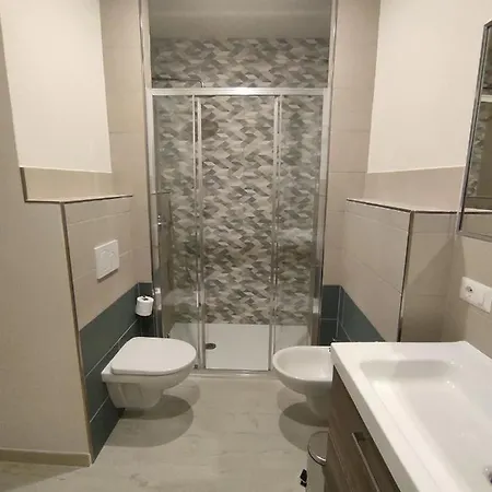 Le Rondini C Апартаменты *