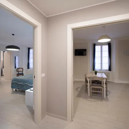 Le Rondini C Apartman Intra